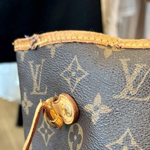 Louis Vuitton Monogram Neverfull MM - Picture 3 of 8